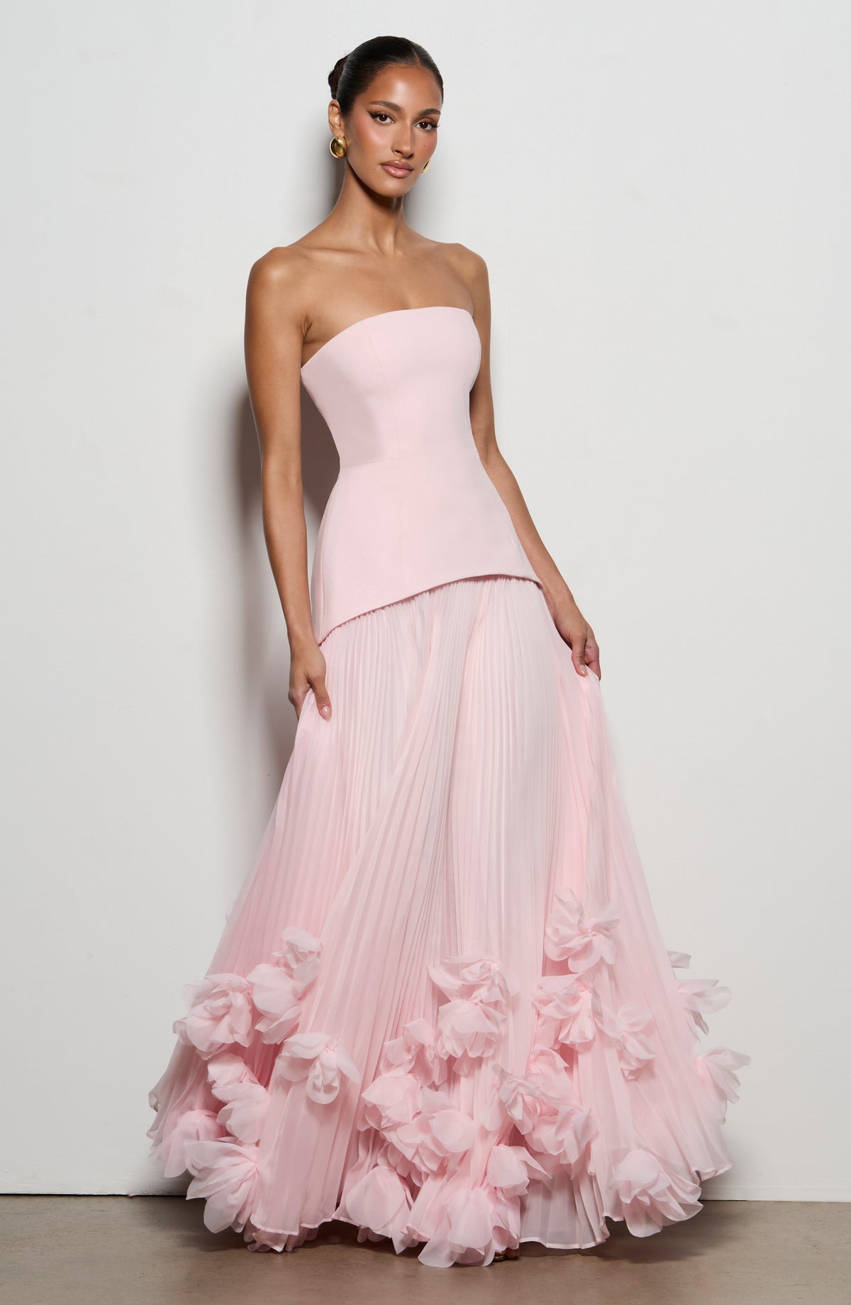 Serafina™ - Vestido Largo con Apliques Rosa Empolvado