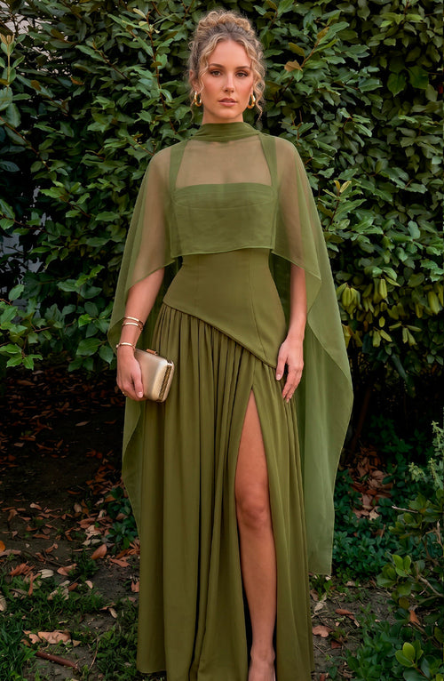 Ainara™ en oliva, vestido largo de crepé y chifón