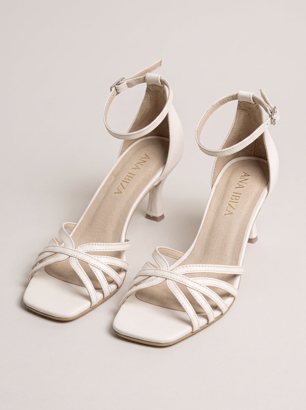 Maite™ - Sandalias de Tacón con Tiras Cruzadas Marfil