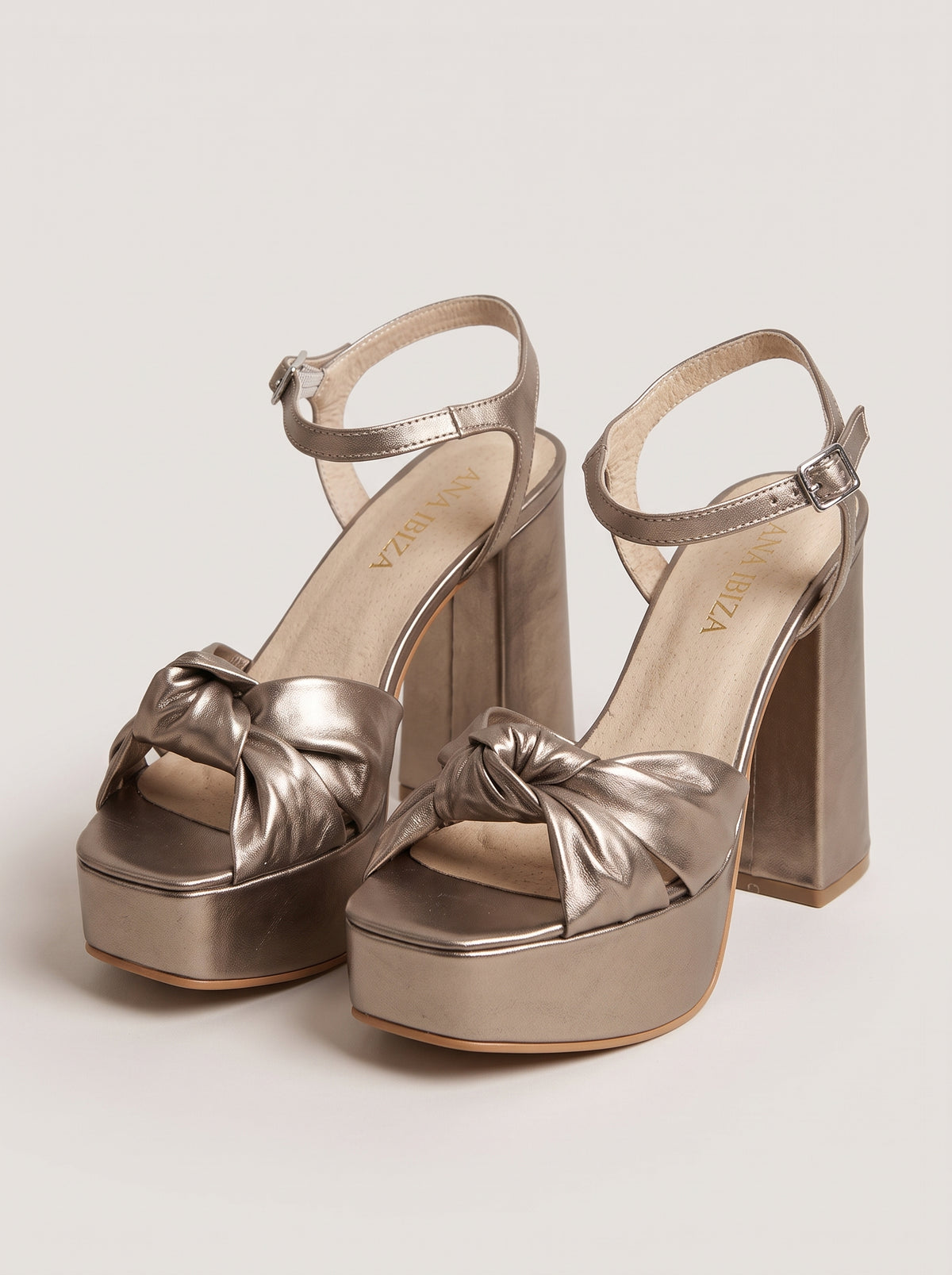Leyre™ - Sandalias de Plataforma con Nudo Metalizado Seda