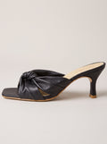 Carla™ - Sandalias Mule de Piel con Nudo Negras