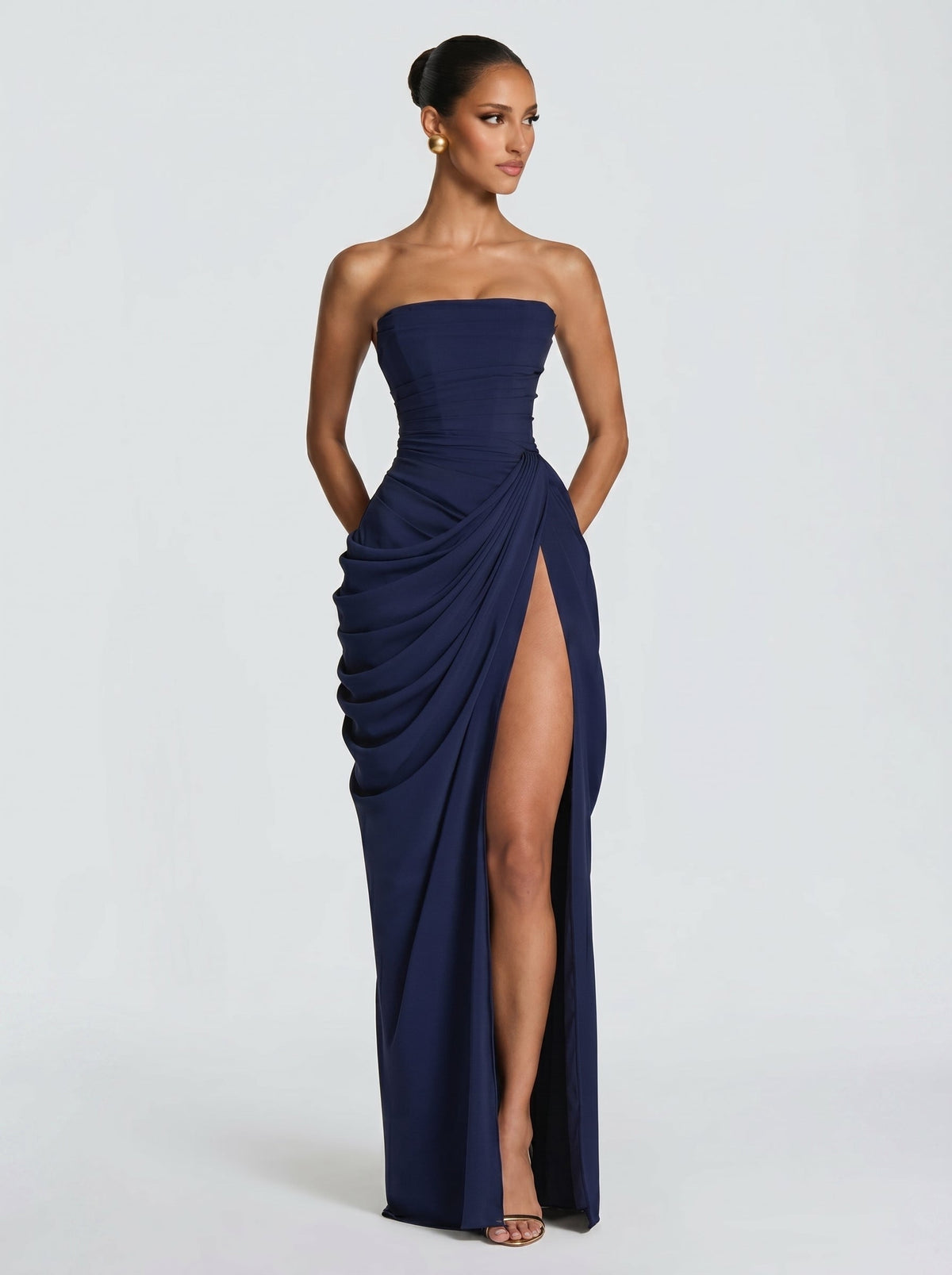 Look para una graduación: vestido Cyra™ en azul marino, foto 6