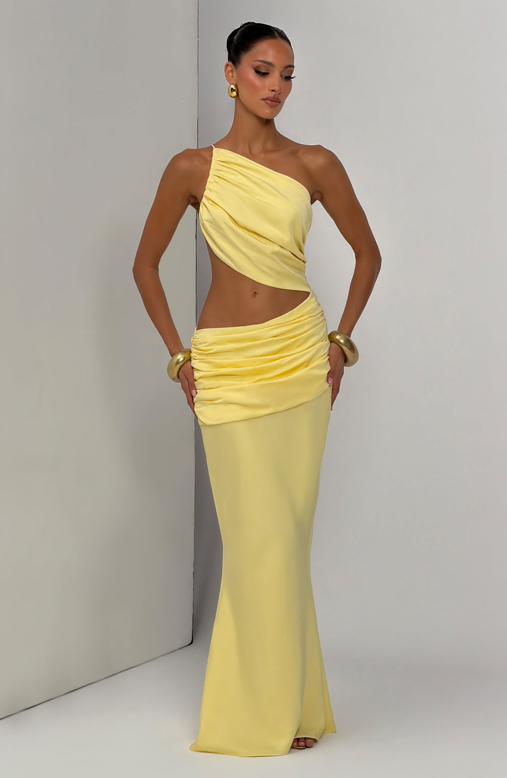 Look para una boda de tarde: vestido Marina™ en amarillo limón, foto 6