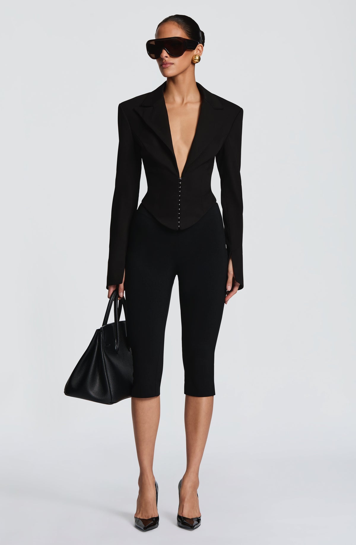 Macarena™ - Blazer Corto Entallado Negro