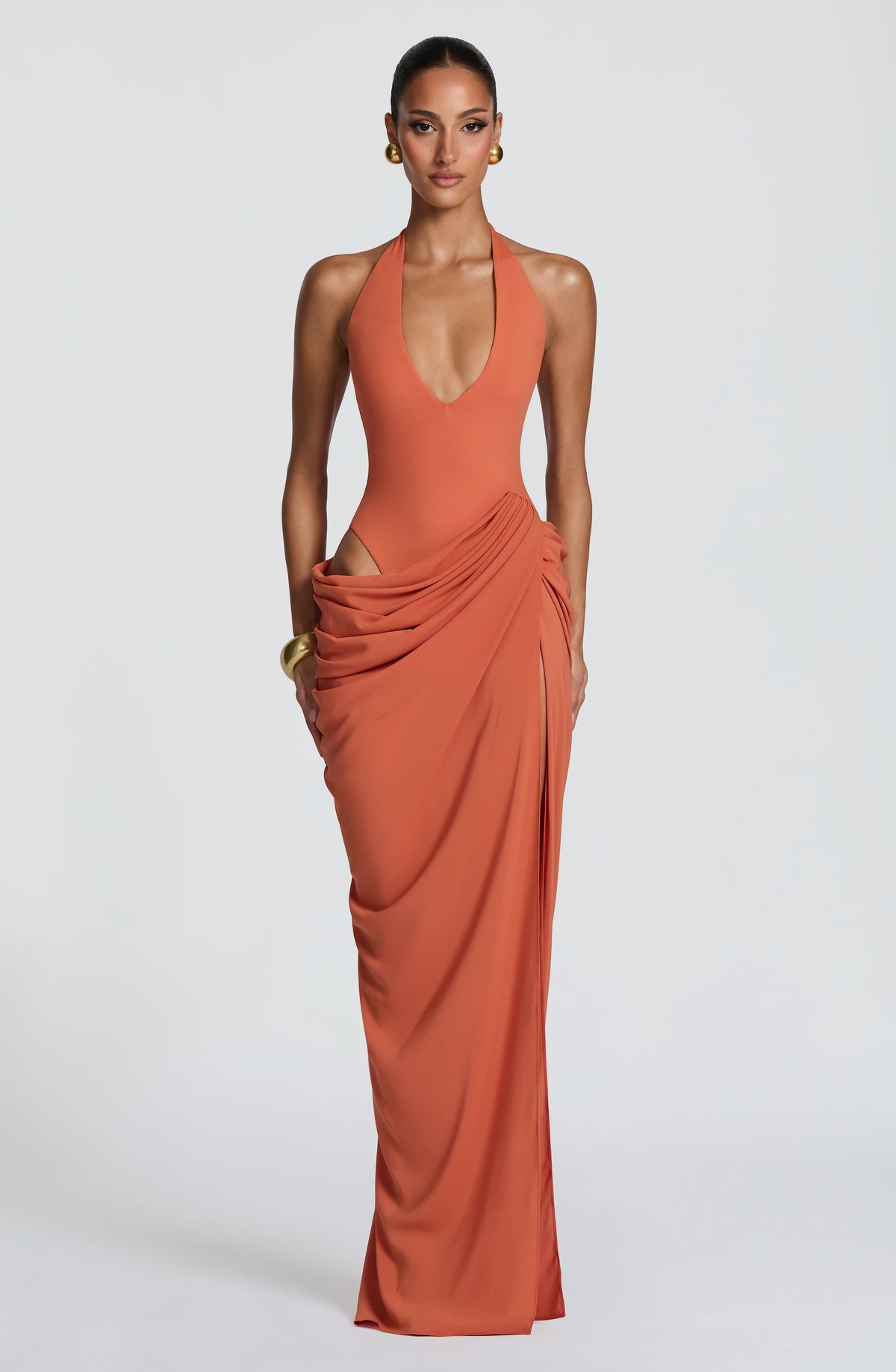 Mujer con el vestido Adela™ naranja para una fiesta, foto 3