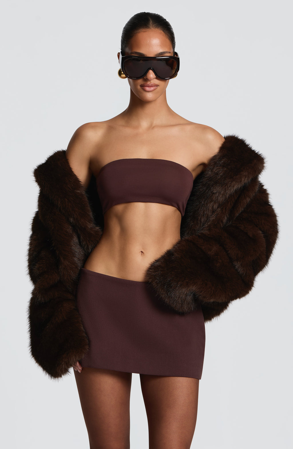 Minerva™ - Abrigo Corto con Cuello Chal Chocolate
