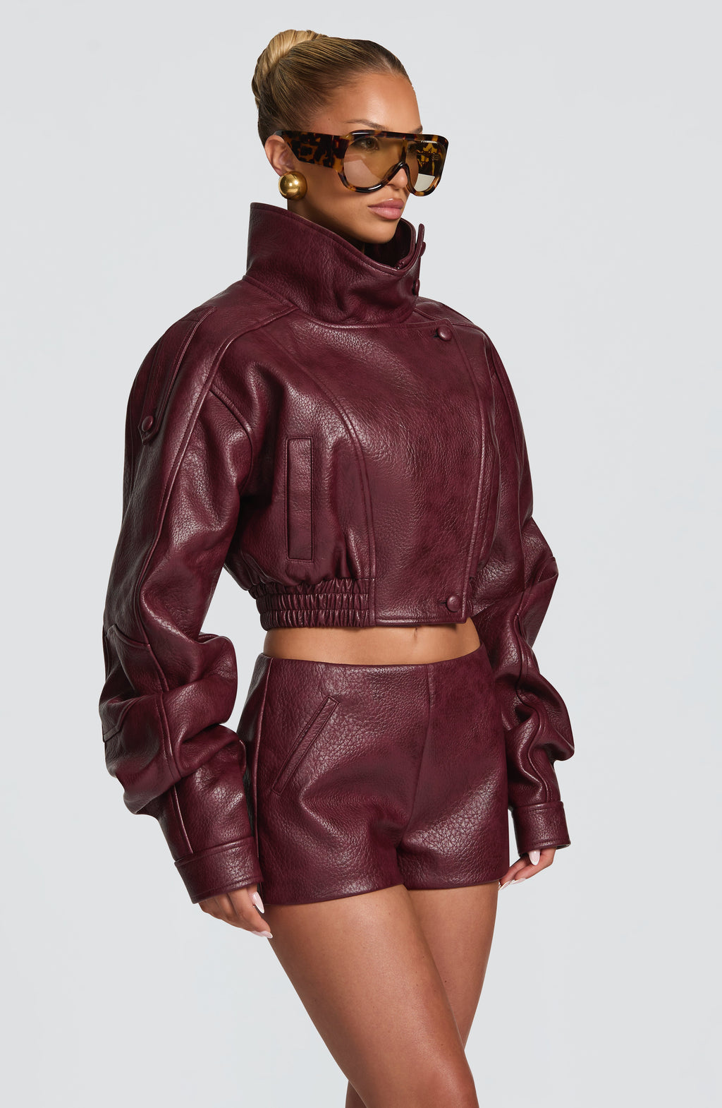Noemí™ - Chaqueta Corta de Polipiel Cereza