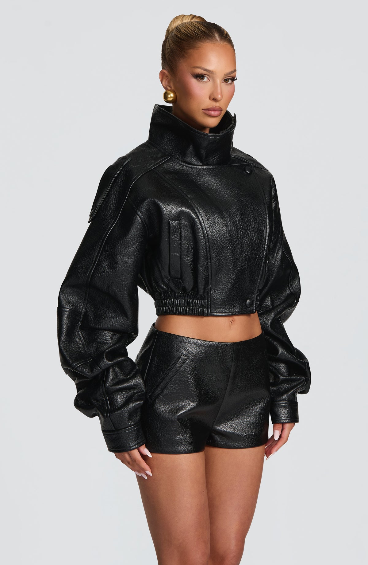 Noemí™ - Chaqueta Corta de Polipiel Negra