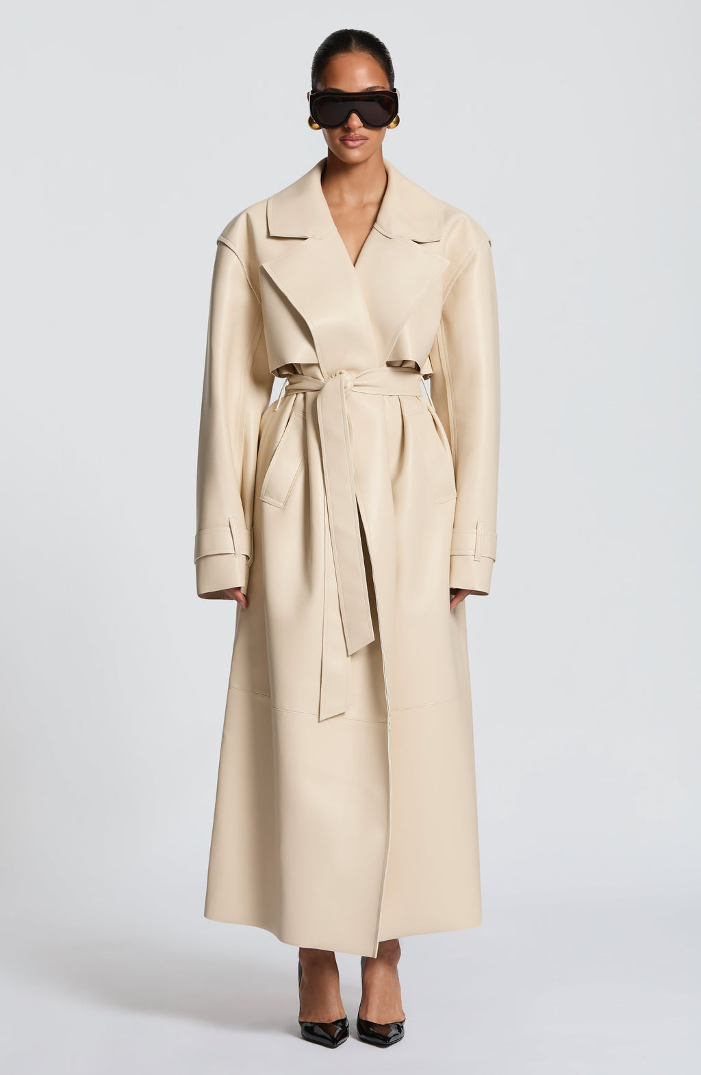 Cayetana™ - Gabardina Larga de Polipiel Crema