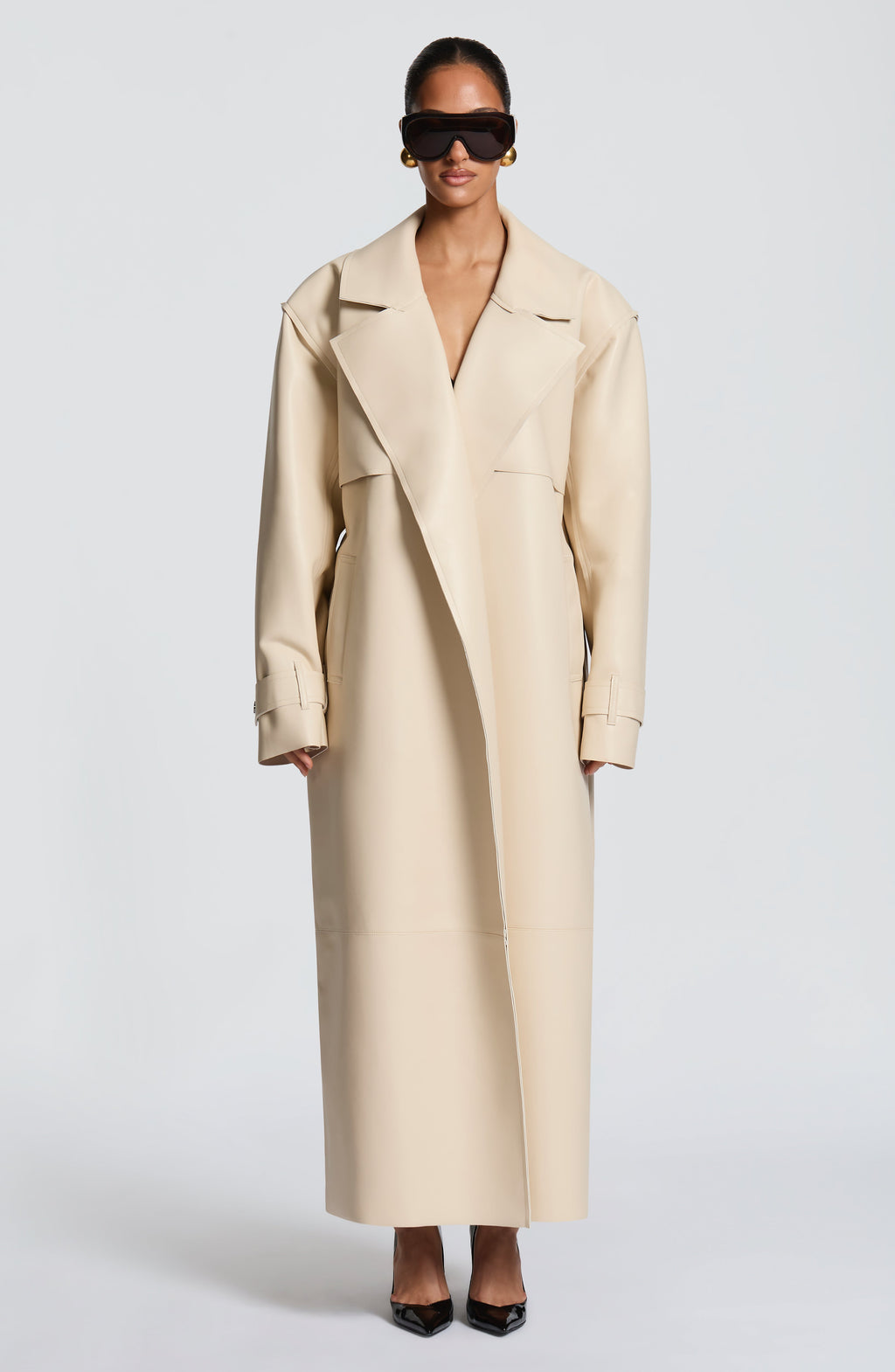 Cayetana™ - Gabardina Larga de Polipiel Crema