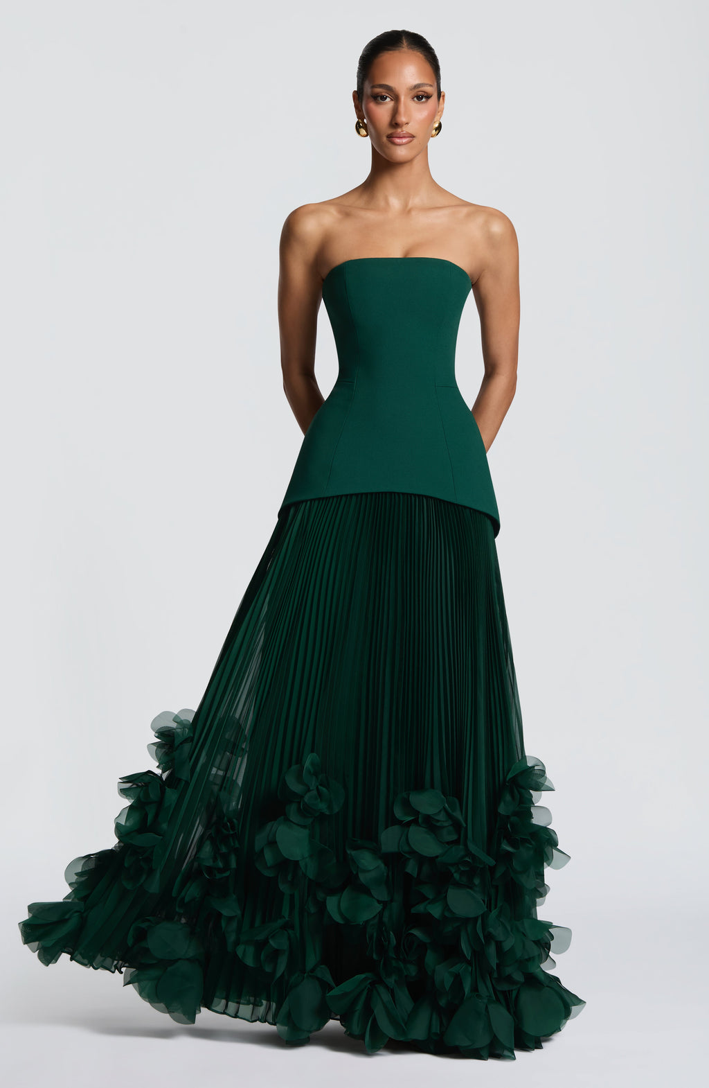 Serafina™ - Vestido Largo con Apliques Esmeralda