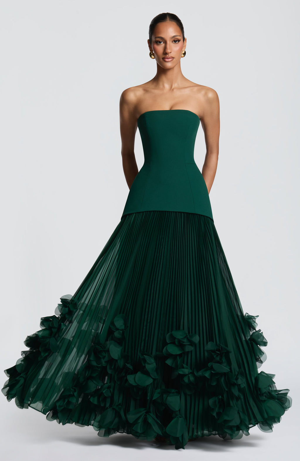 Serafina™ - Vestido Largo con Apliques Esmeralda