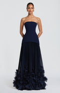 Serafina™ - Vestido Largo con Apliques Azul Marino