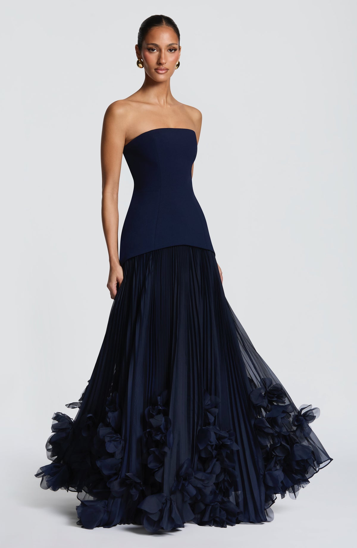 Serafina™ - Vestido Largo con Apliques Azul Marino