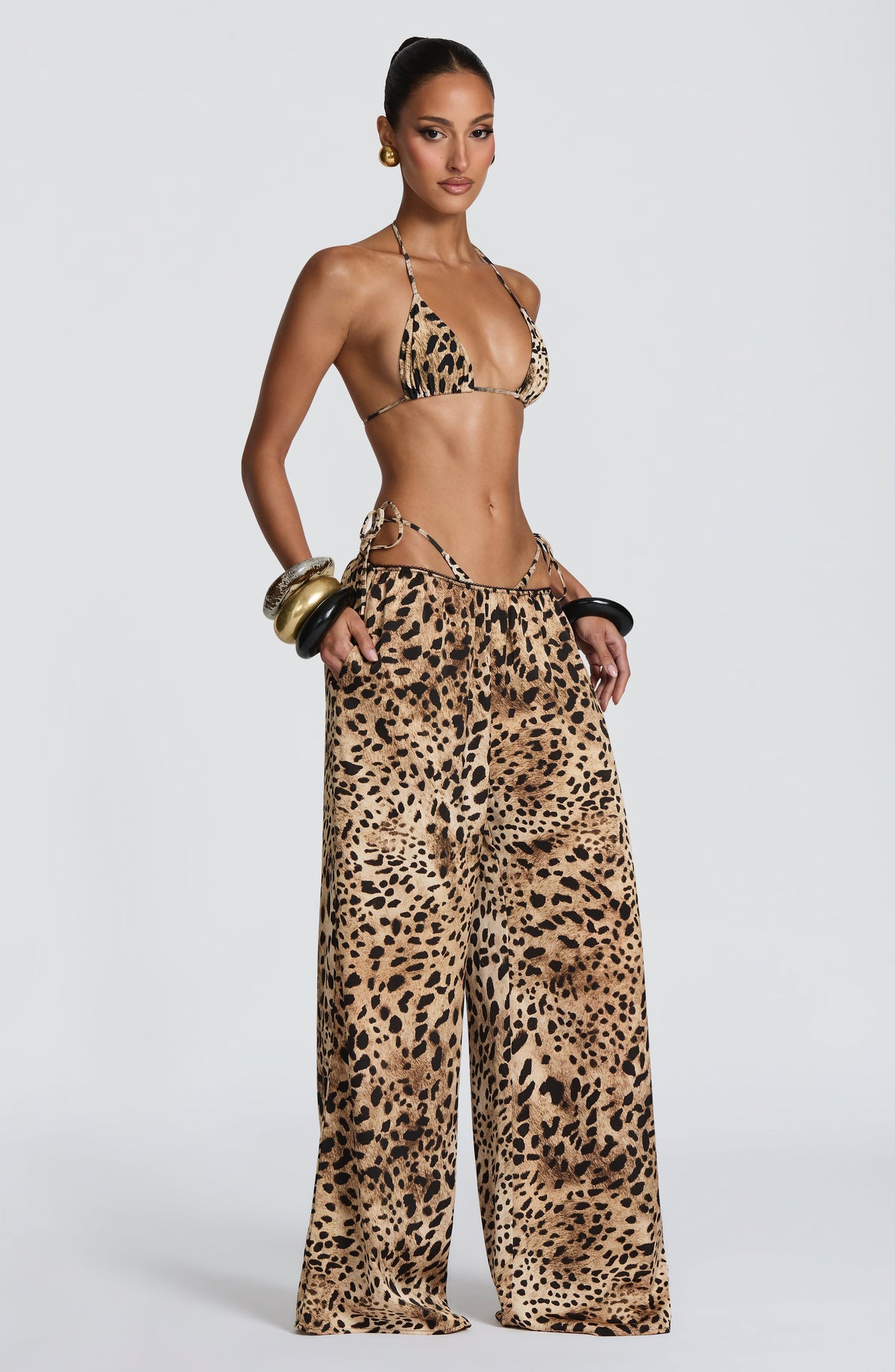 Soraya™ en leopardo, pantalón palazzo de satén