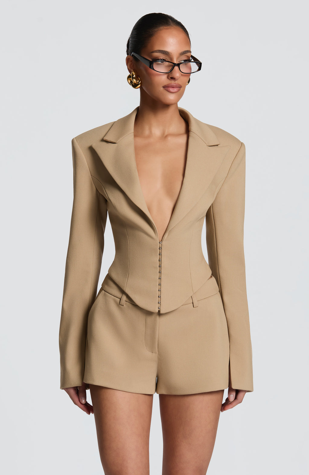 Macarena™ - Blazer Corto Entallado Arena