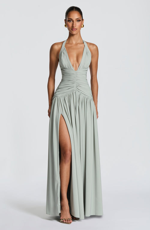 Vestido largo de invitada de boda verde salvia de chifón - Amaia™ Ana Ibiza