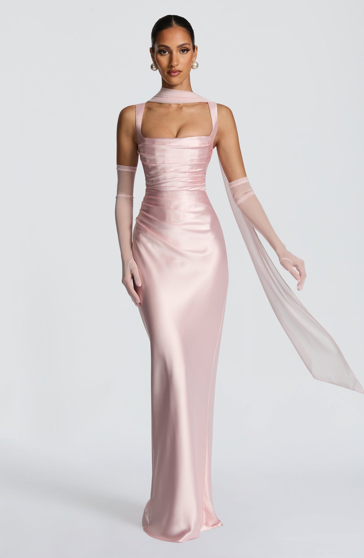 Carlota™ en rosa, vestido largo de satén, con corsé