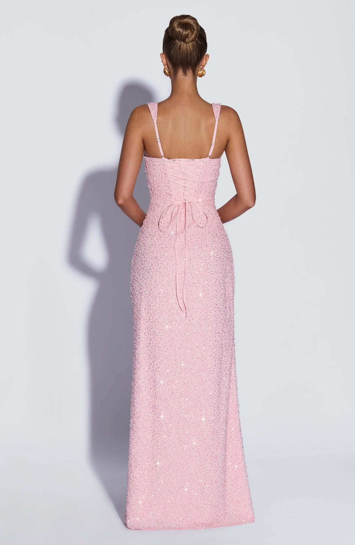Carlota™ en rosa, vestido largo bordado, con corsé