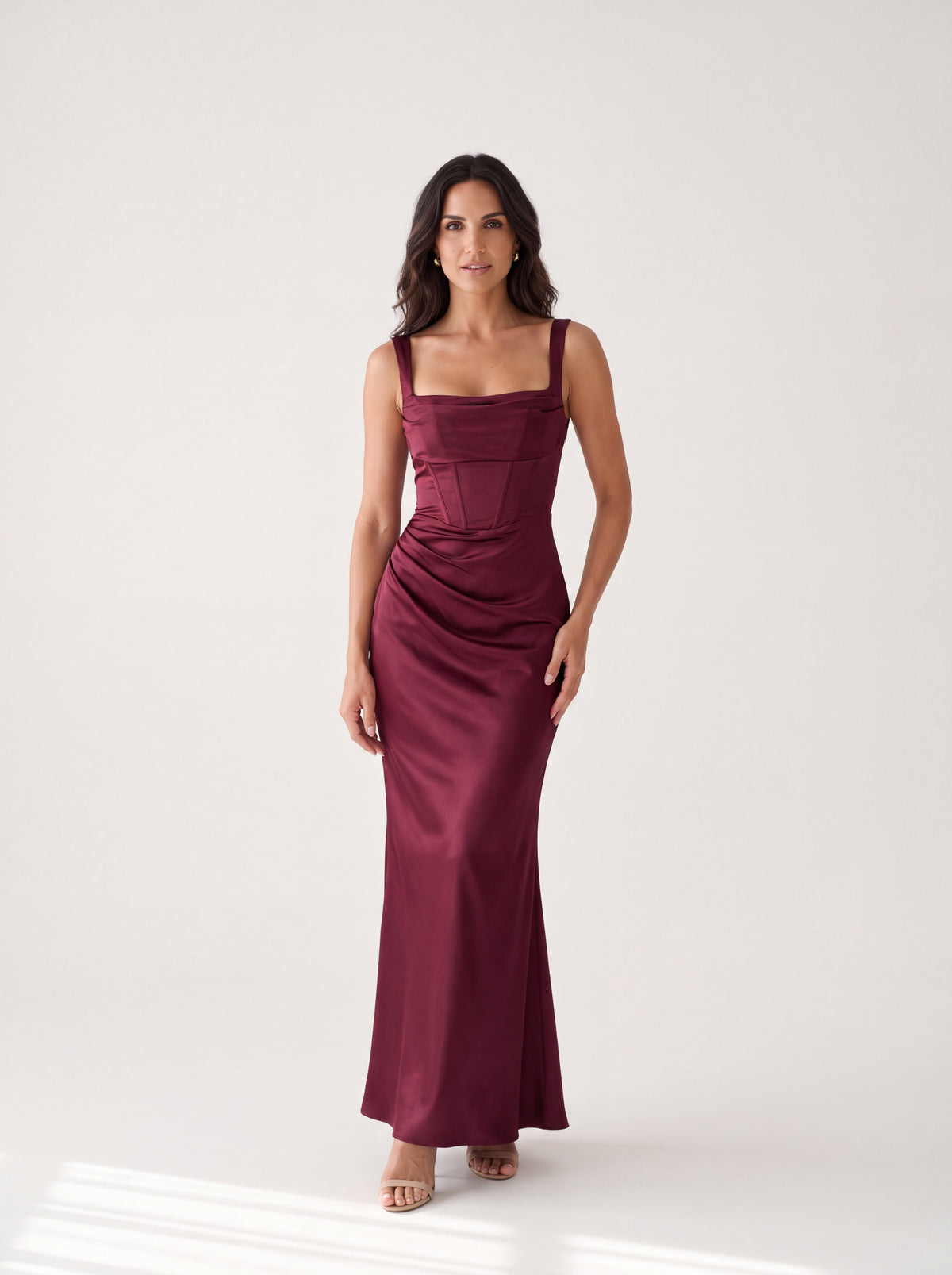 Carlota™ - Vestido Largo de Satén Cereza