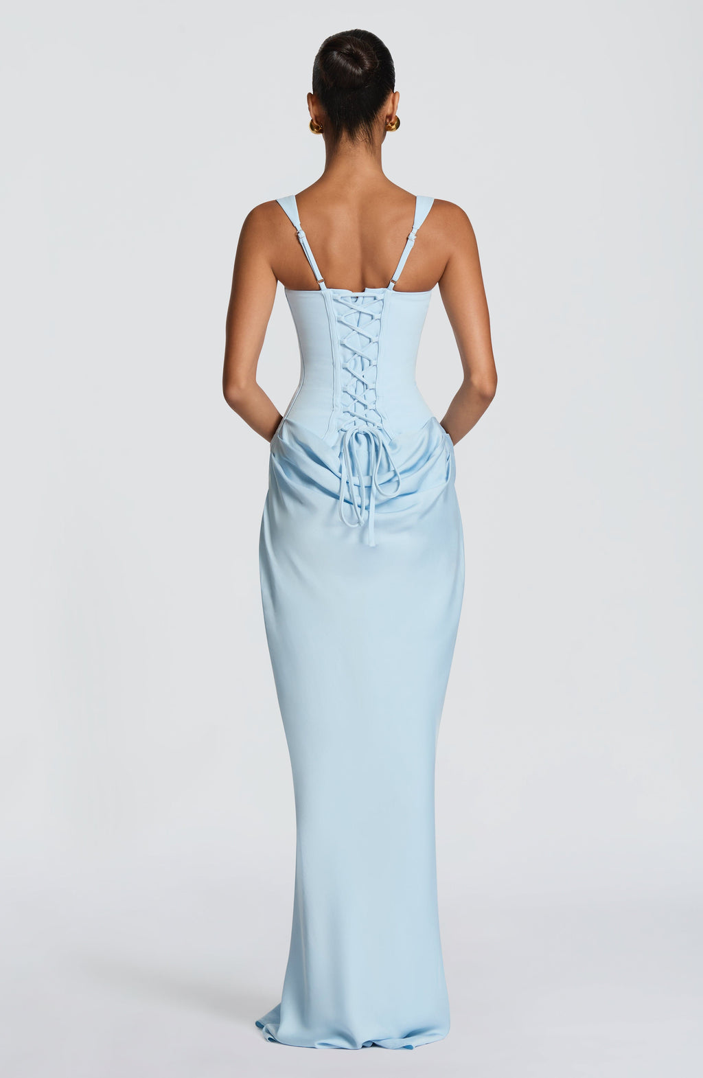 Cornelia™ en azul bebé, vestido largo con corsé, escote drapeado