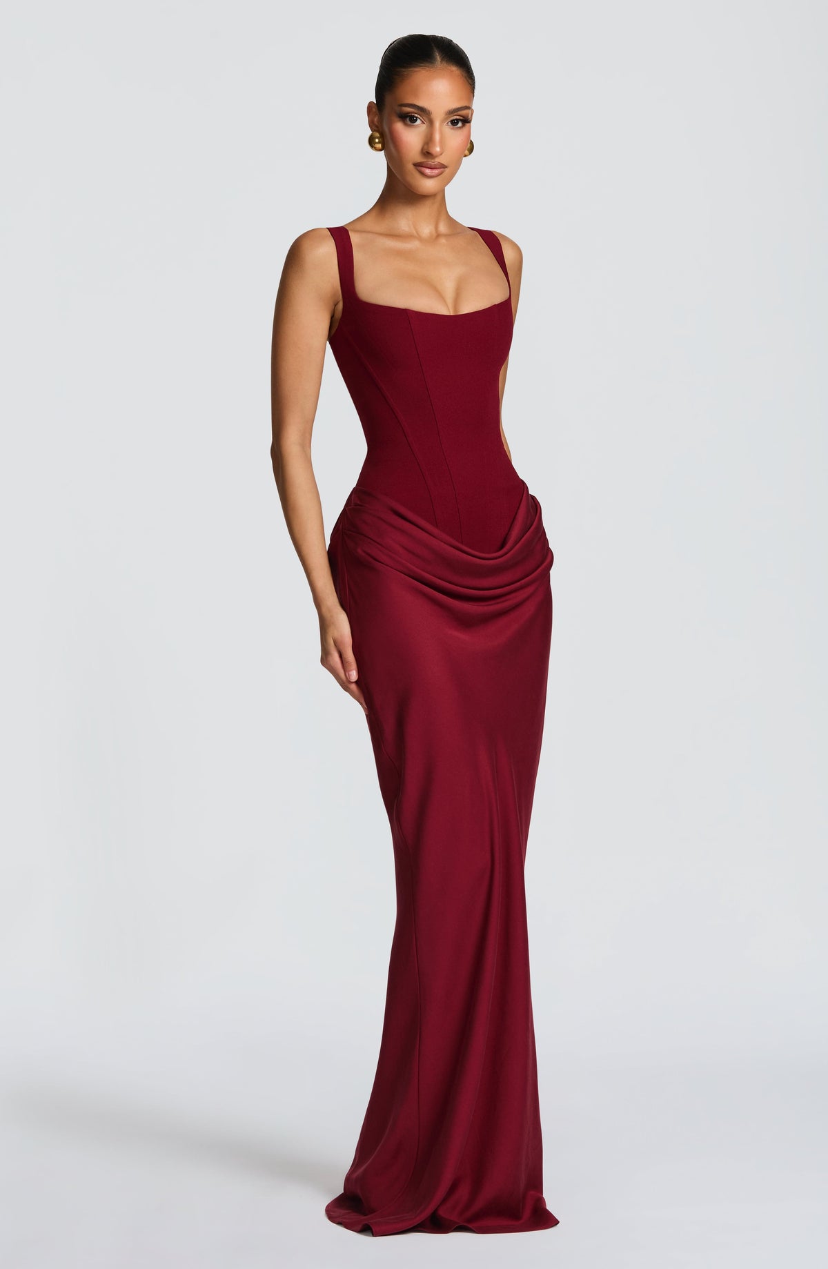 Vestido de evento largo Cornelia™ burdeos con escote drapeado, foto 4