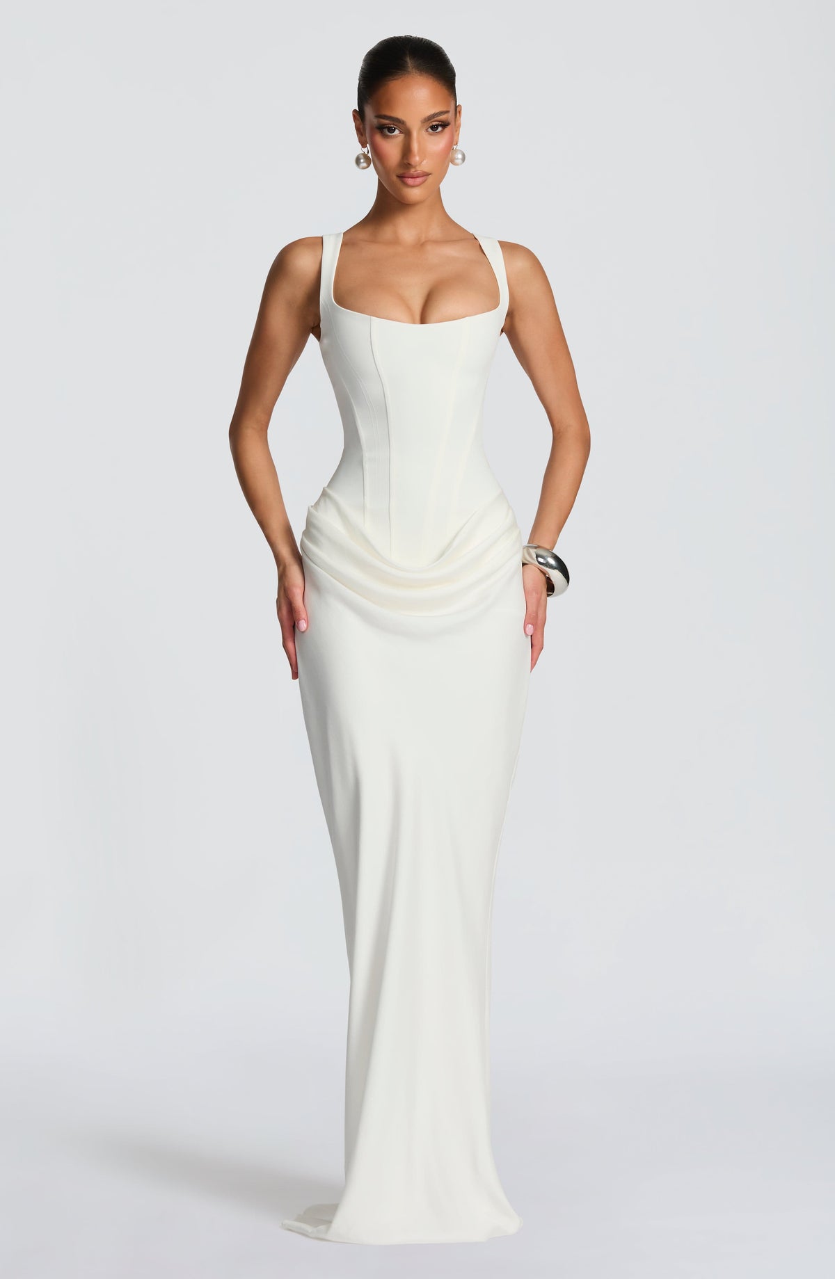 Cornelia™ en marfil, vestido largo con corsé, escote drapeado