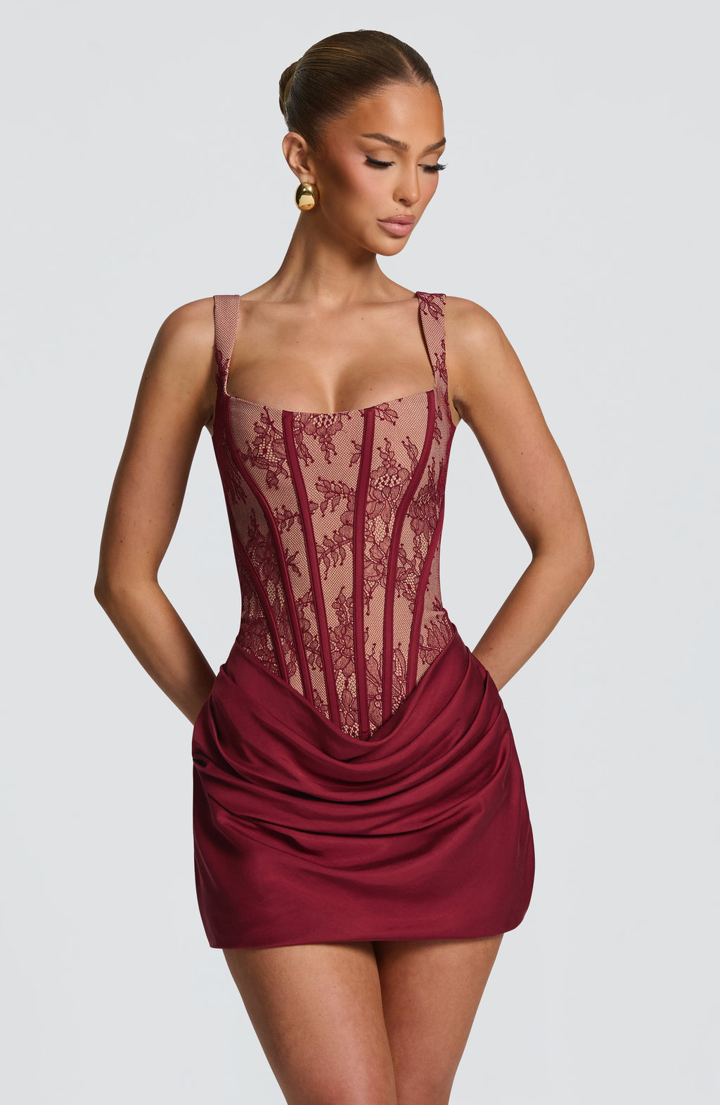Cornelia™ burdeos: vestido corto para una cena, foto 5