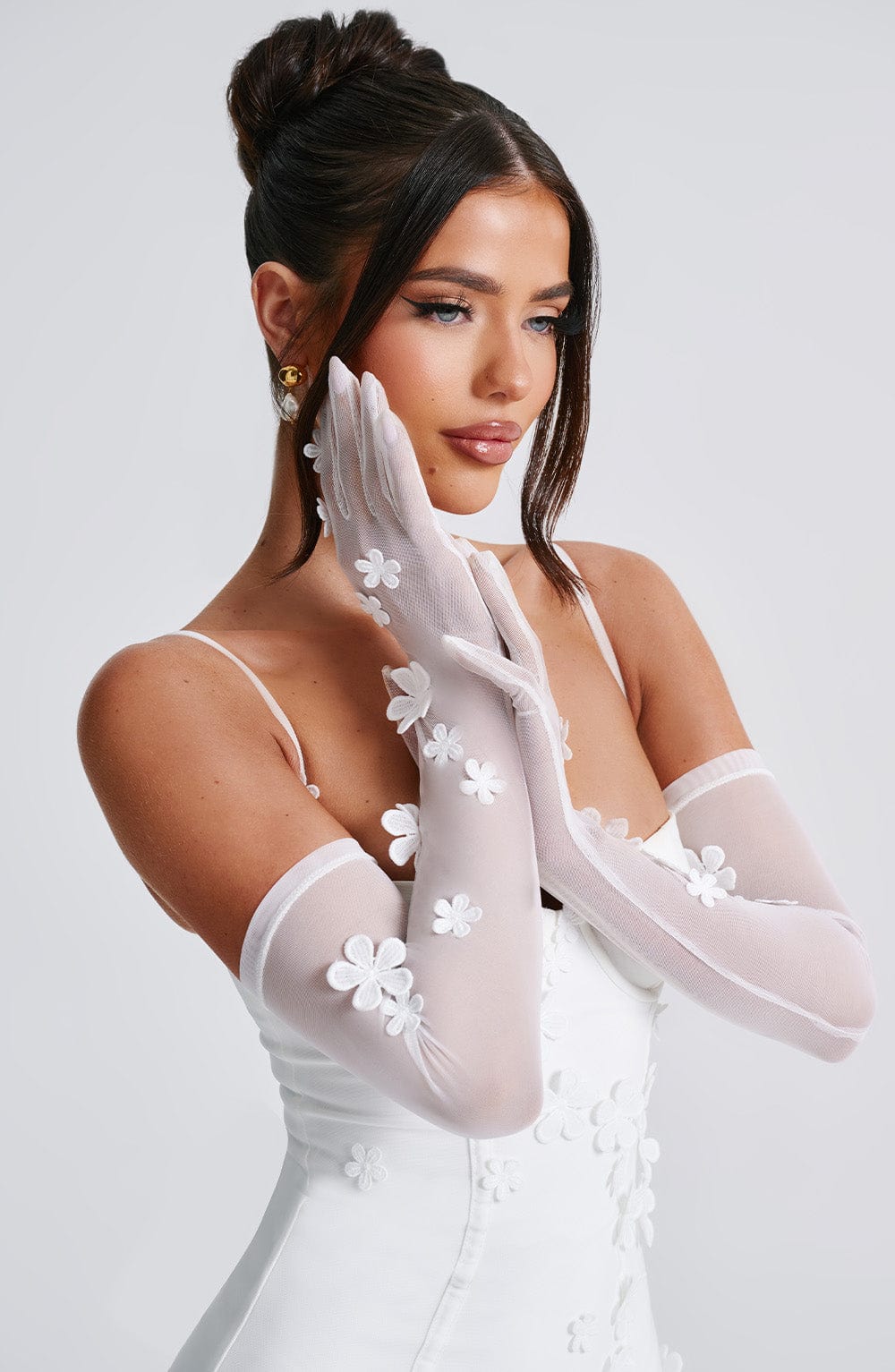 Flor™ - Guantes de Tul con Flores Marfil