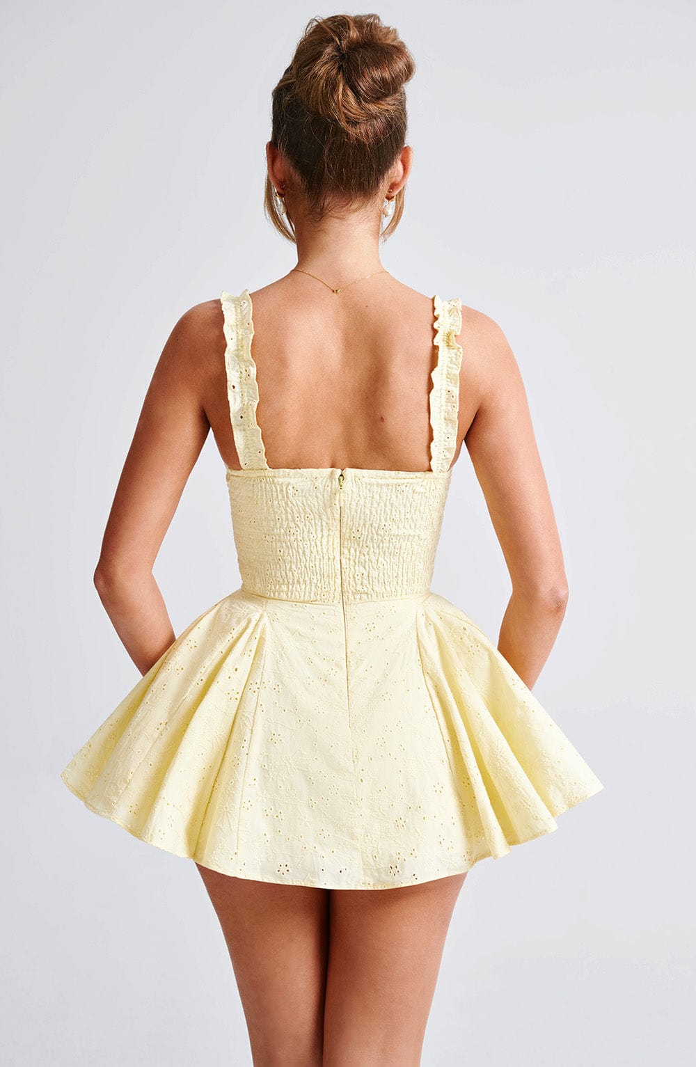 Elba™ amarillo limón, una opción de Ana Ibiza para un evento, foto 12