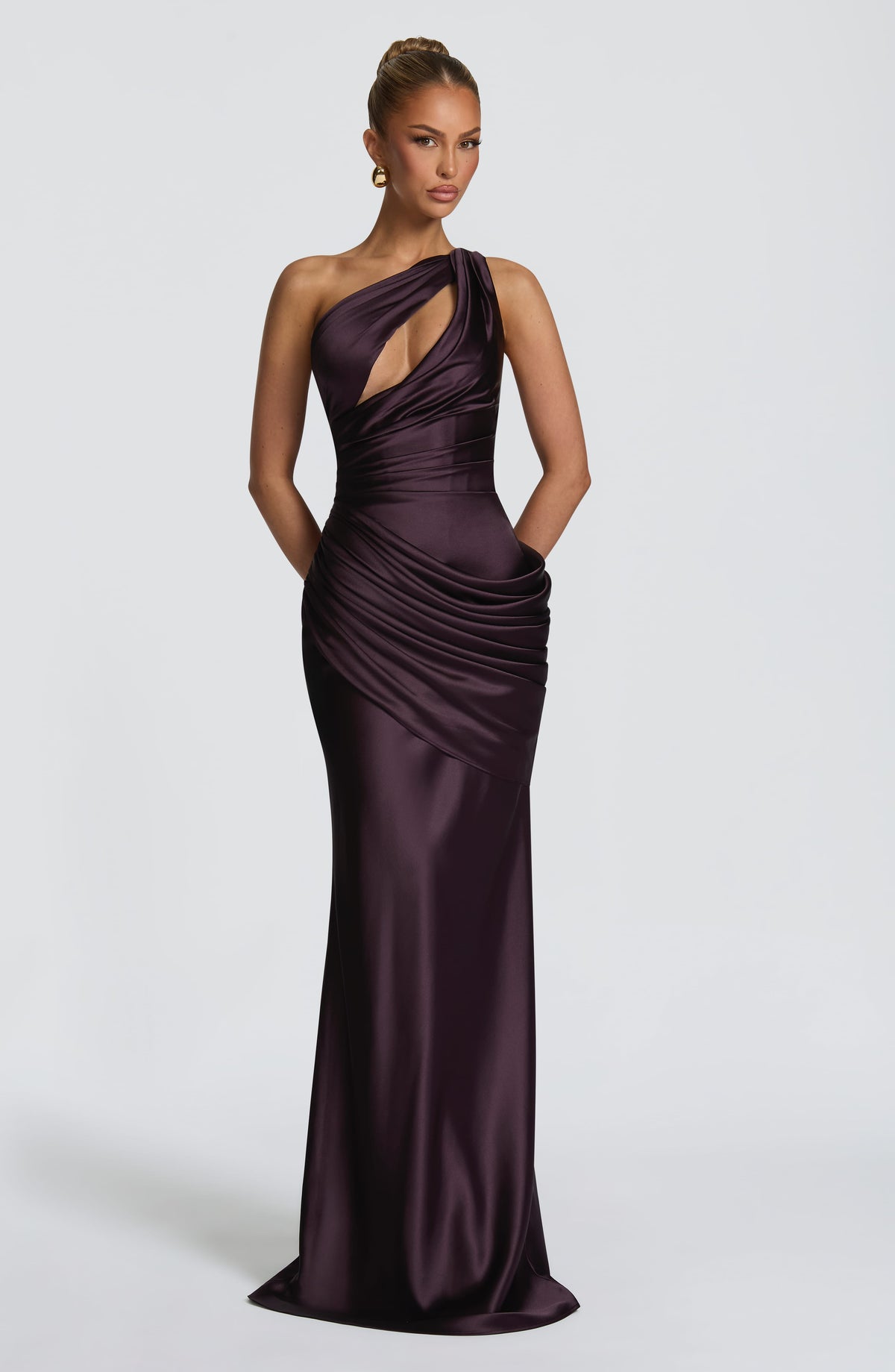 Look para una boda de noche: vestido Elvira™ en morado, foto 6