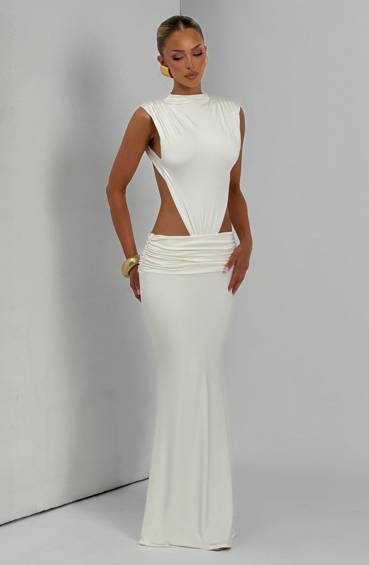 Vestido Fernanda™ marfil con espalda al aire, foto 7
