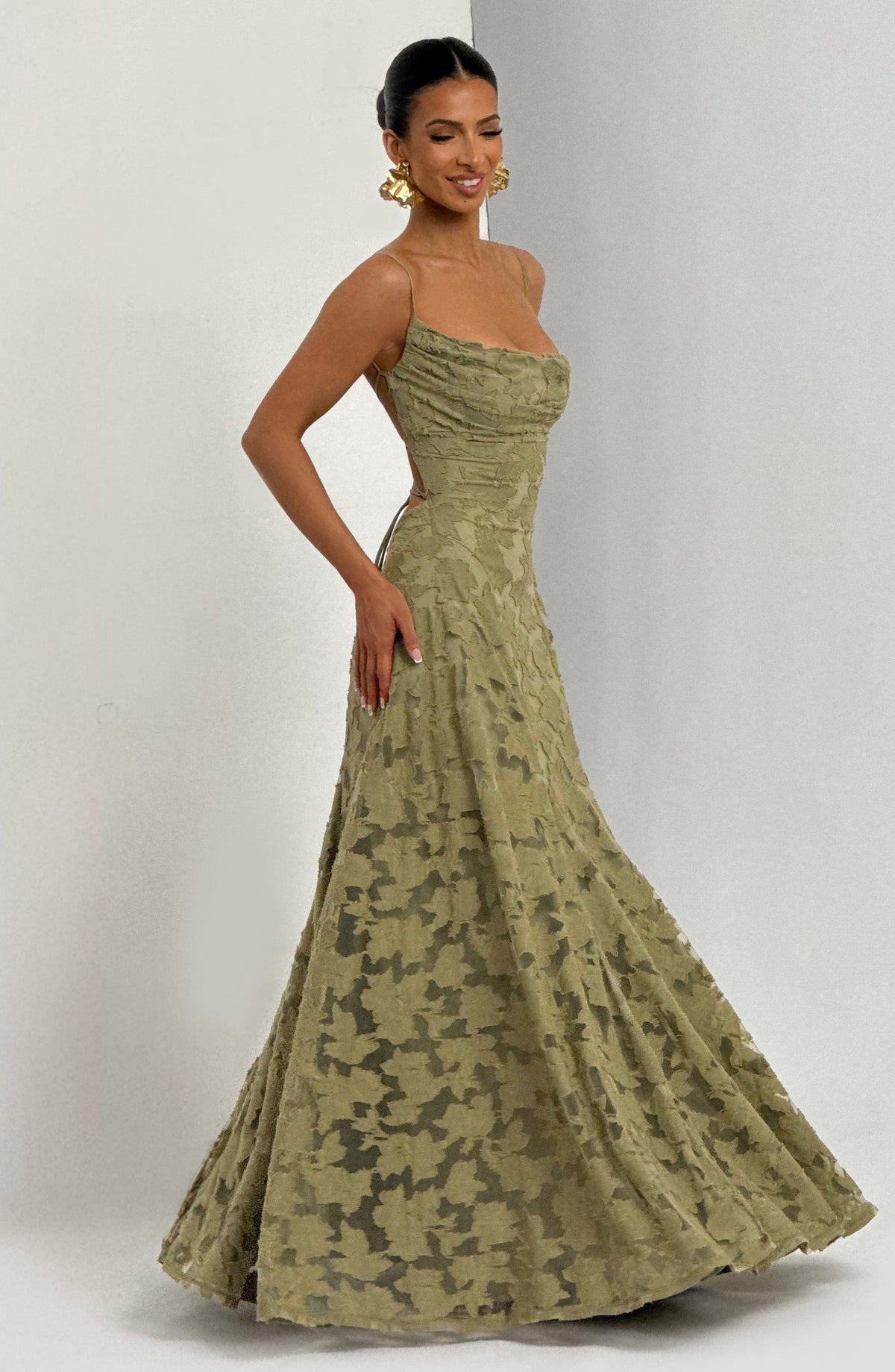 Vestido de evento Matilda™ verde salvia con escote drapeado, foto 4