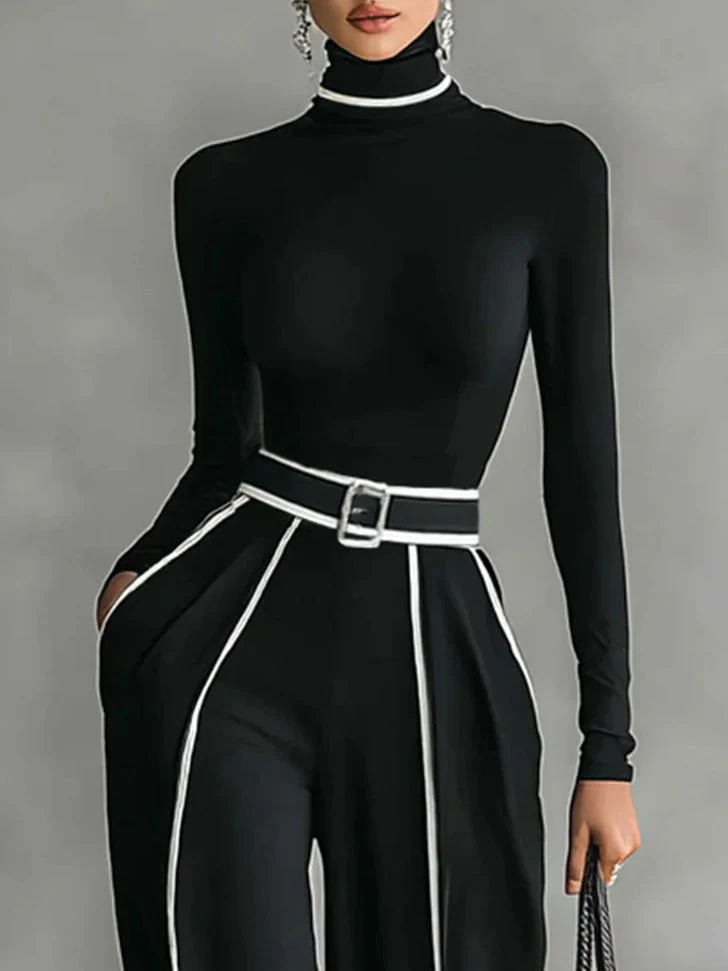Mujer con conjunto de cuello alto negro Emilia™ para una comunión, foto 3