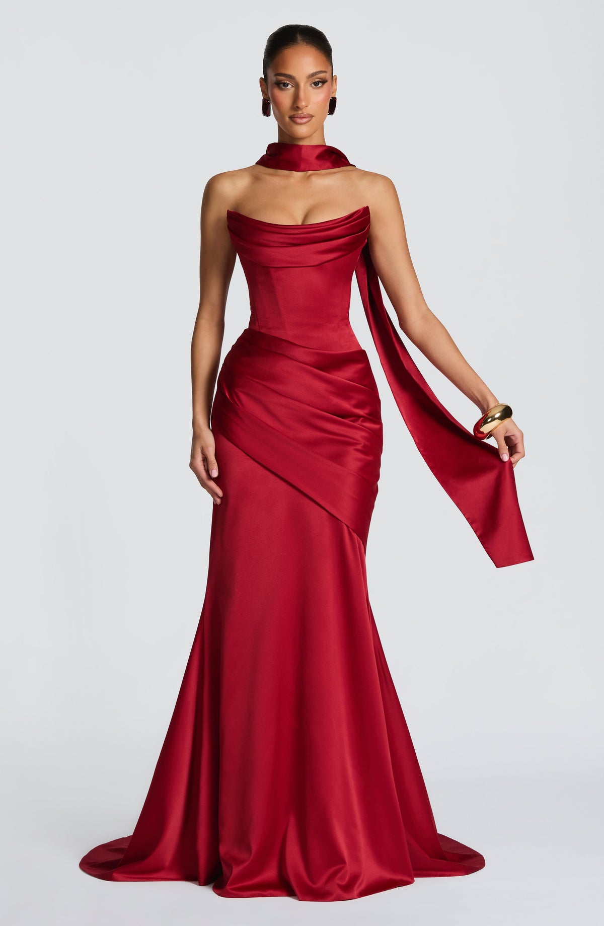 Cristina™ - Vestido Largo con Cola Rojo