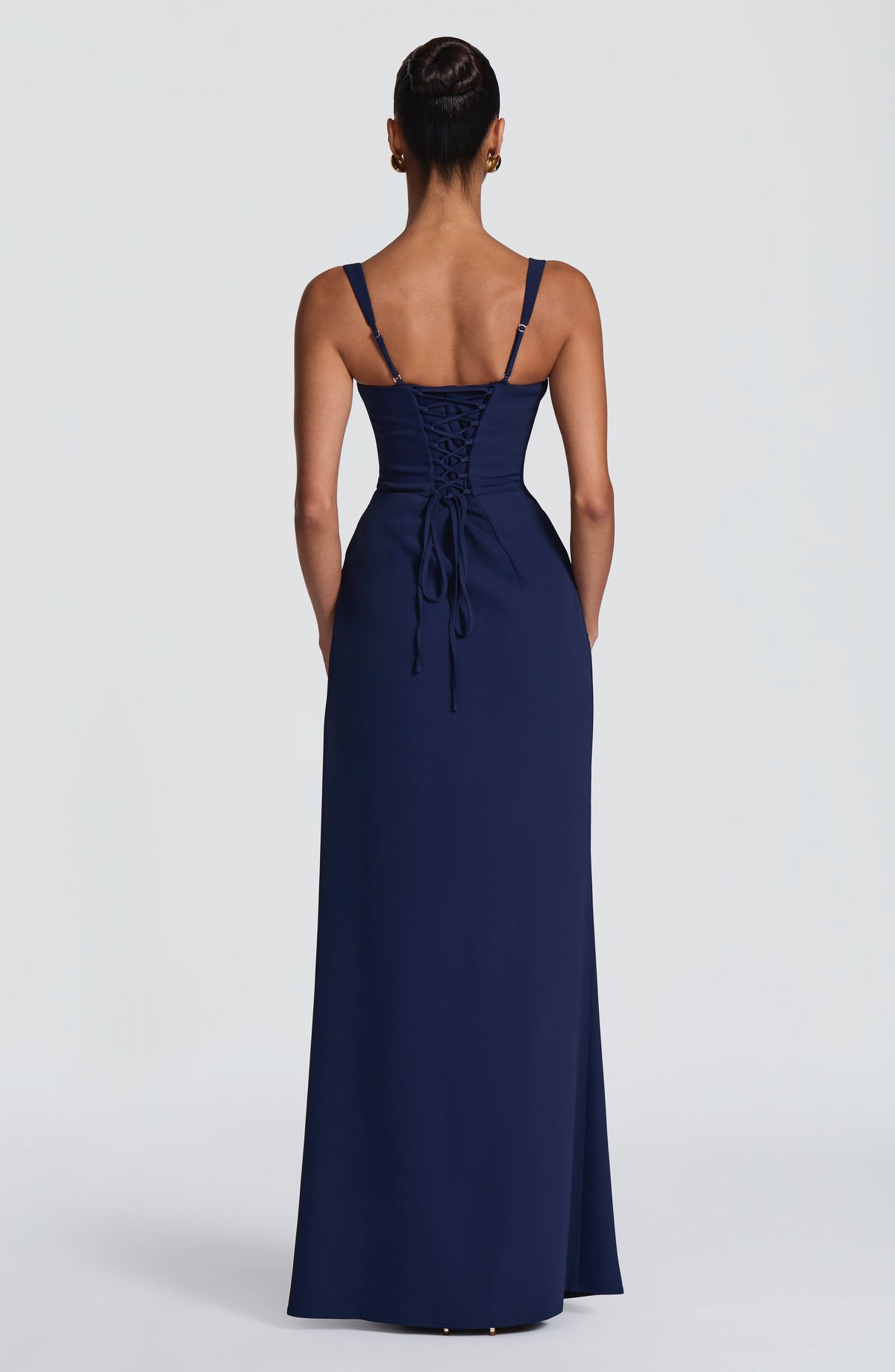 Lucía™ en azul marino, vestido largo cruzado, con corsé