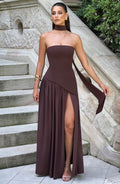 Malena™ en ciruela, vestido largo de chifón, con corsé