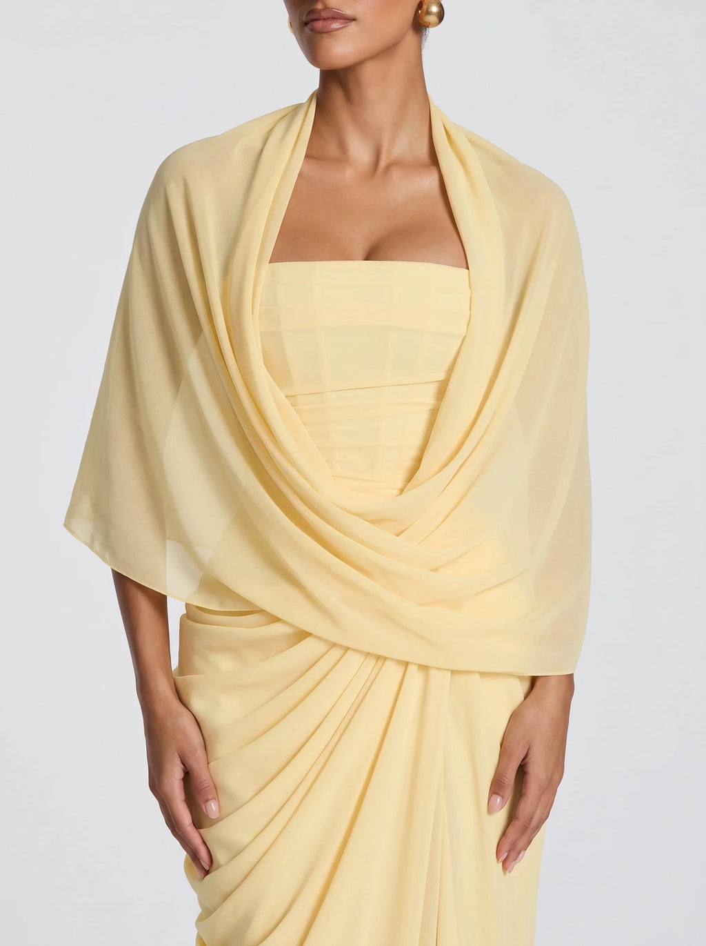 Estola de chifón amarillo para invitada - Nora™ Ana Ibiza, primer plano
