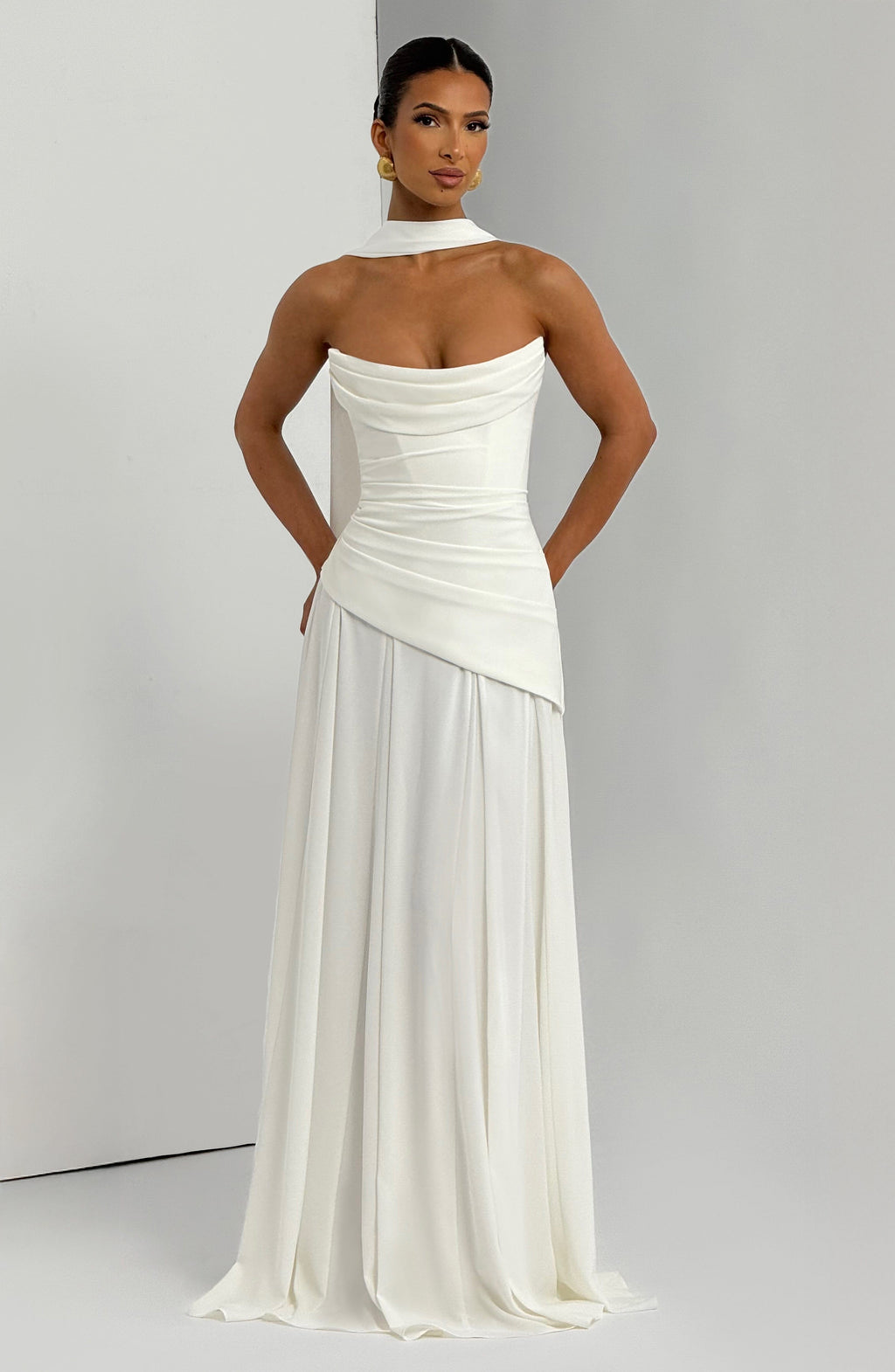 Look para una cena de gala: vestido Patricia™ en marfil, foto 6