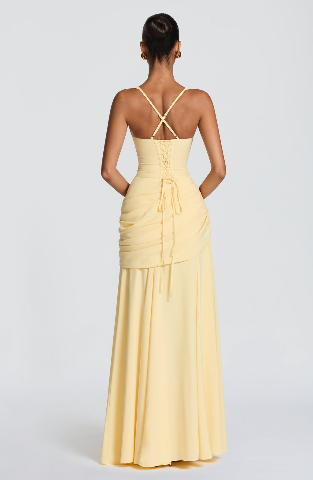Sara™ en amarillo limón, vestido largo de chifón, con corsé