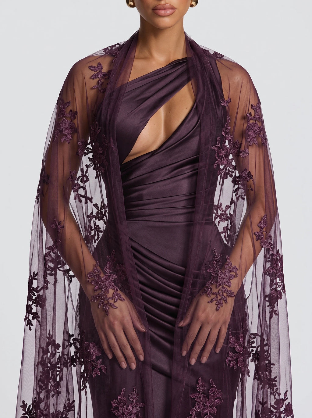 Estola de tul bordado morado para invitada - Tania™ Ana Ibiza, primer plano