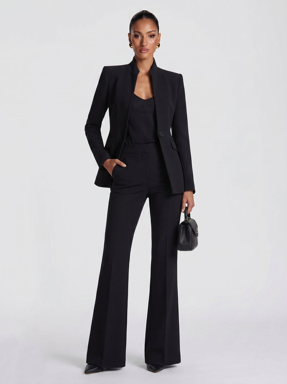 Traje sastre con palazzo negro Gabriela™ para un bautizo, foto 5