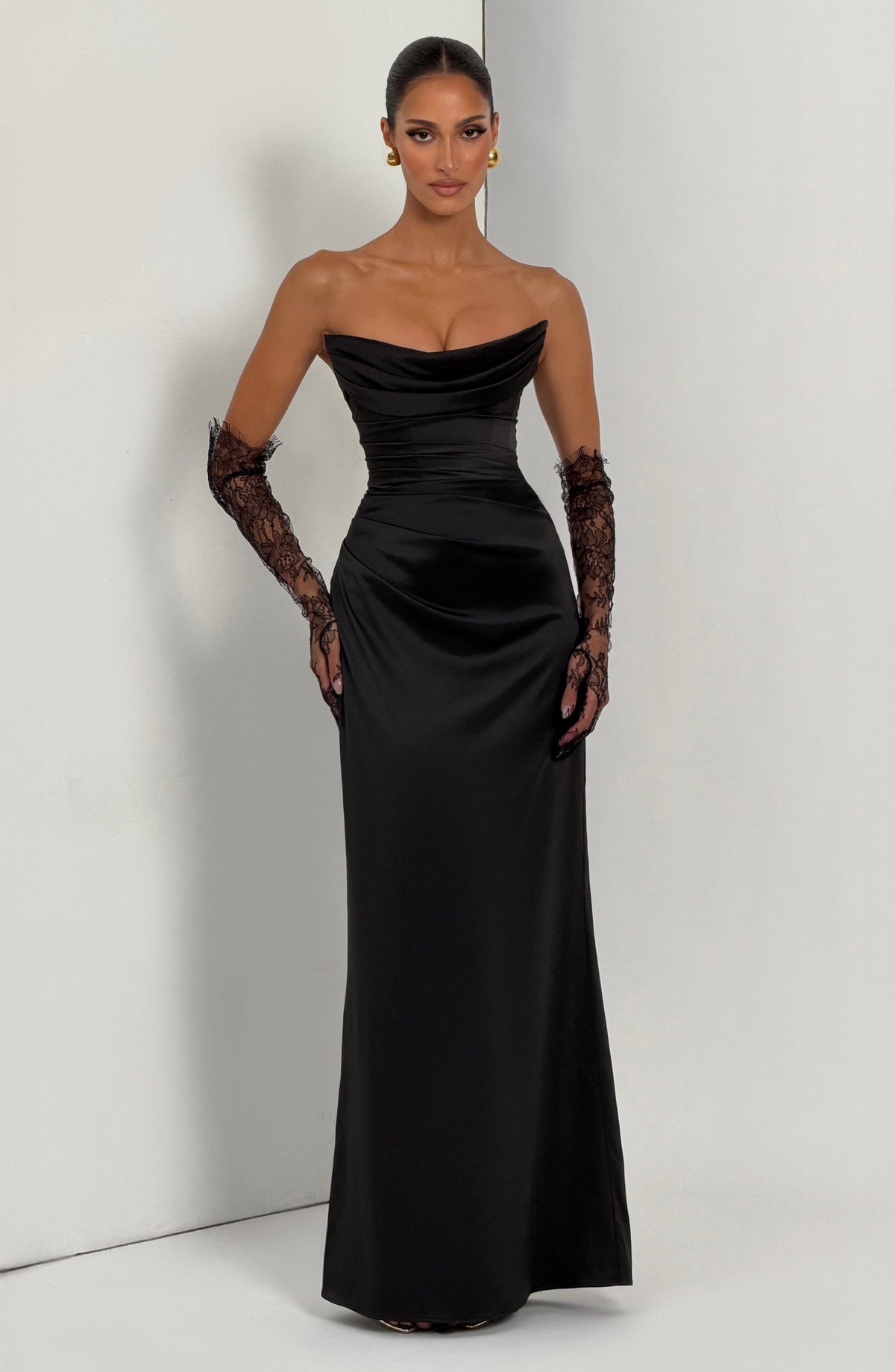 Vega™ negro, una opción de Ana Ibiza para una boda de noche, foto 8
