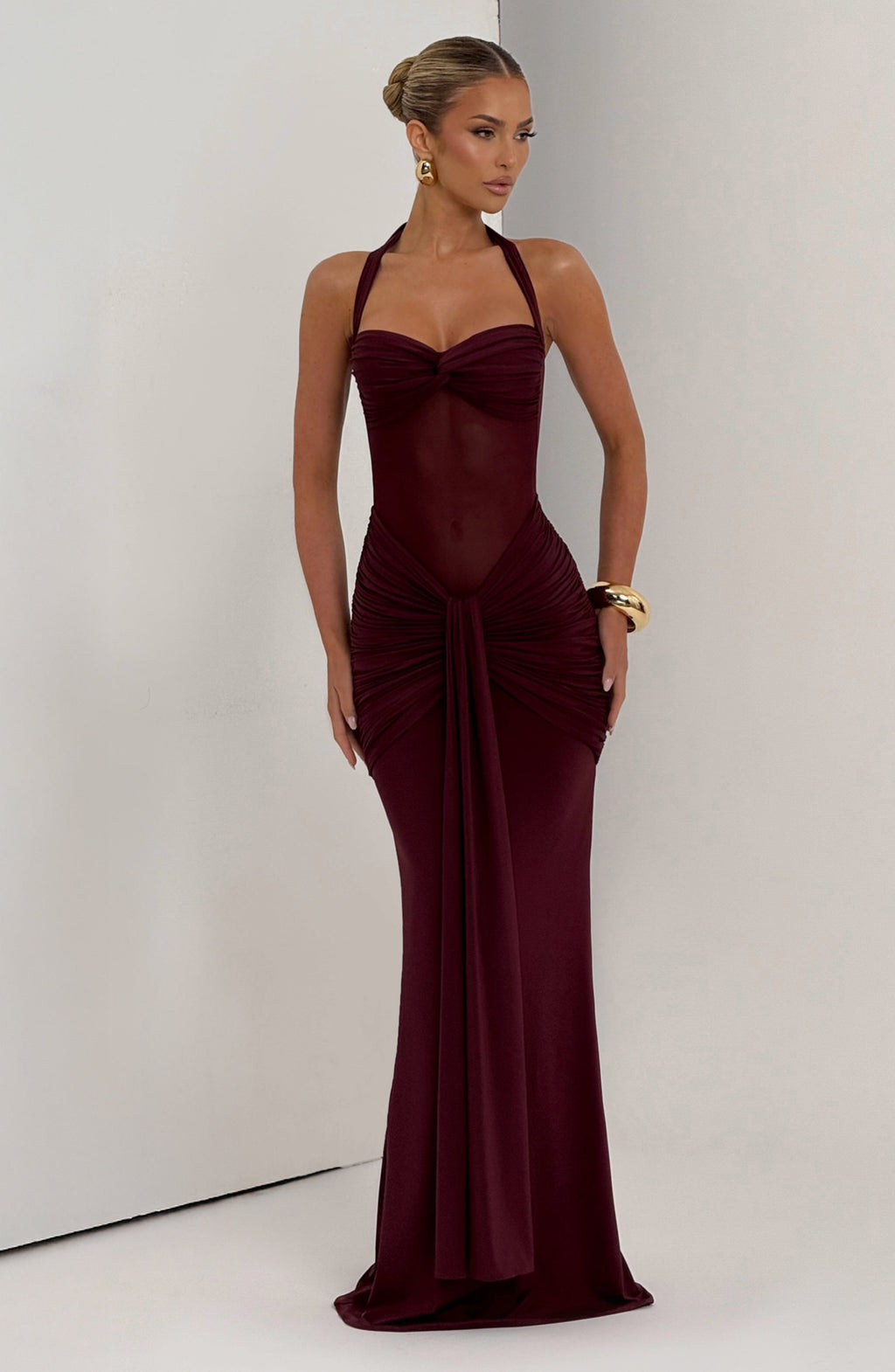 Look para una graduación: vestido Victoria™ en cereza, foto 6