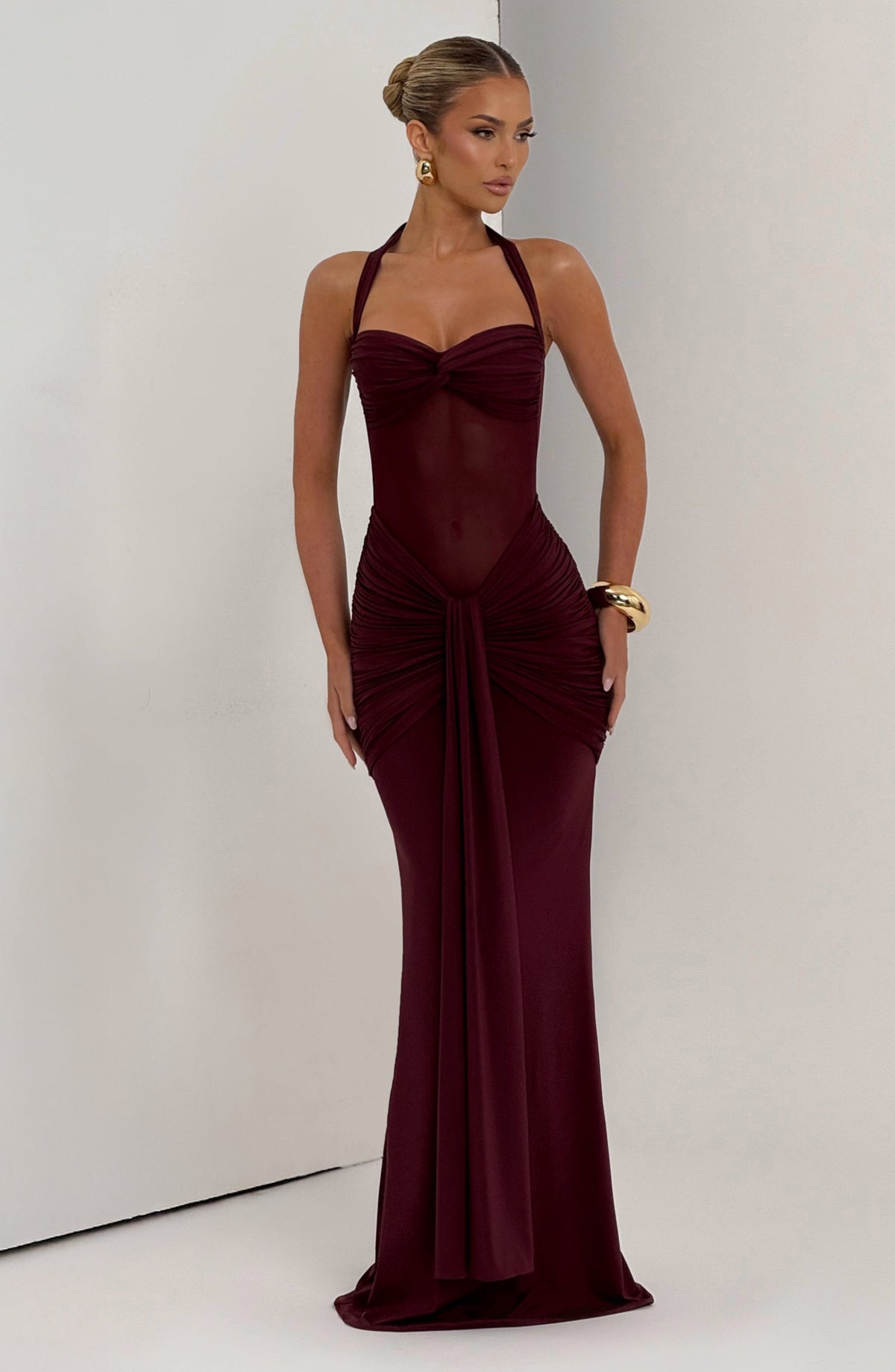 Look para una graduación: vestido Victoria™ en cereza, foto 6
