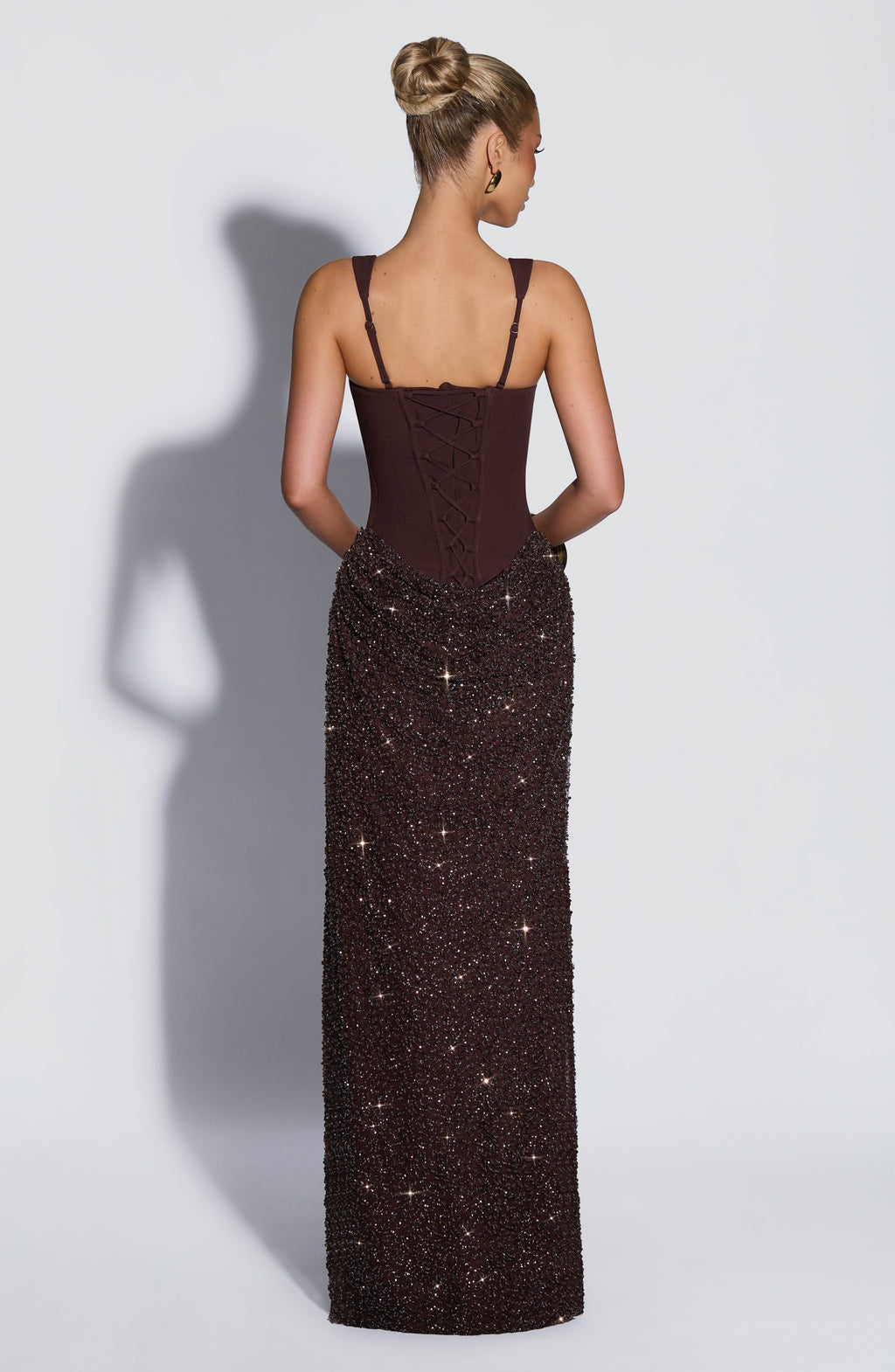 Alicia™ - Vestido Largo con Corsé y Tul Bordado Marrón Ciruela