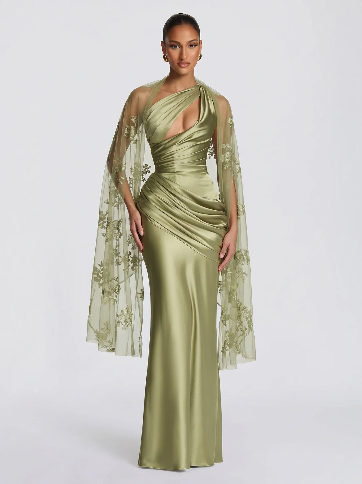 Zoe™ oliva de Ana Ibiza, cuerpo entero con el vestido a juego